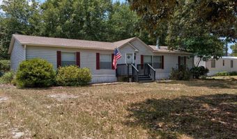 623 Barn Rd, Bonneau, SC 29431