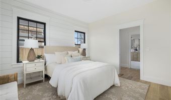 14 Kay Blvd, Middletown, RI 02842