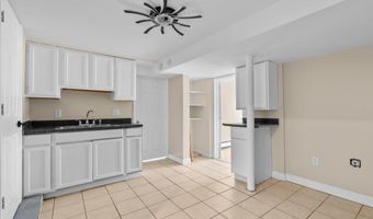 12 Homestead Pl, Branford, CT 06405