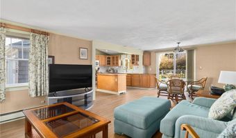 120 Chestnut Ave, Narragansett, RI 02882