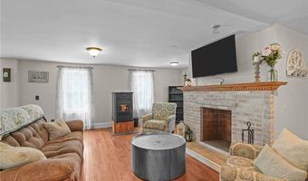 1345 Tarkiln Rd, Burrillville, RI 02830