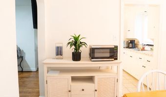 1037 16TH St S, Arlington, VA 22202