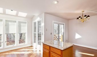 6108 JOUST Ln, Alexandria, VA 22315
