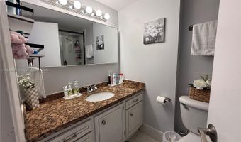 18011 Biscayne Blvd 805, Aventura, FL 33160