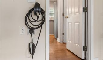 5325 Plymouth Pl, Alpharetta, GA 30005