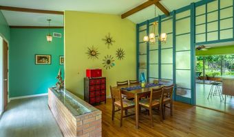 23 Adams St, Apalachicola, FL 32320
