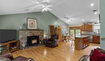 375 Franklin Rd, Coventry, RI 02816