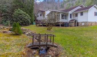 1107 Panther Crk, Almond, NC 28771