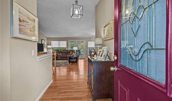 2 Mulberry Dr, Cranston, RI 02921