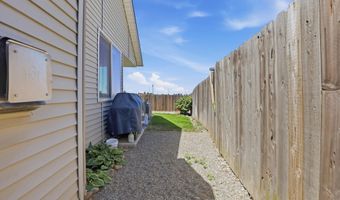 1038 S WEST Dr, Airway Heights, WA 99001