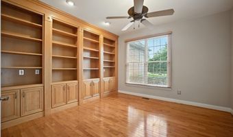 19925 AUGUSTA VILLAGE Pl, Ashburn, VA 20147