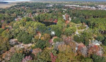 31 Chesterfield Lake Dr, Beaufort, SC 29906