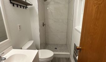 2005 W Currier Ave, Artesia, NM 88210
