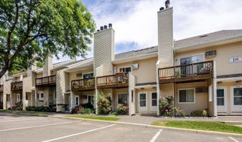 8 Rose Ln 18-10, Danbury, CT 06811