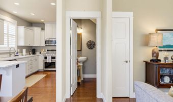 955 Overlook Dr, Ashland, OR 97520