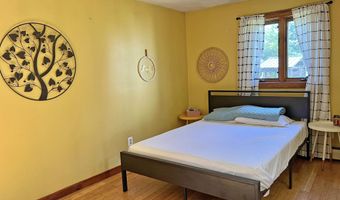 111 Central St, Brattleboro, VT 05301