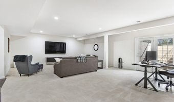 24247 PURPLE FINCH Dr, Aldie, VA 20105