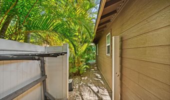 214 Kauhaa St, Kihei, HI 96753
