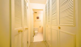 1206 S New Wilke Rd 108, Arlington Heights, IL 60005