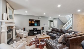 2716 53rd St, Des Moines, IA 50310