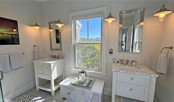 1508 Dorry's Cove Rd, Block Island, RI 02807