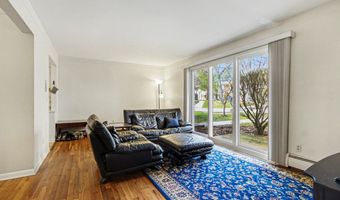 1257 Island Dr 101, Ann Arbor, MI 48105