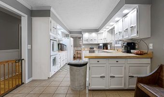 106 Nags Head Rd, Avawam, KY 41713