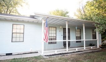 913 Nichols St, Ava, MO 65608