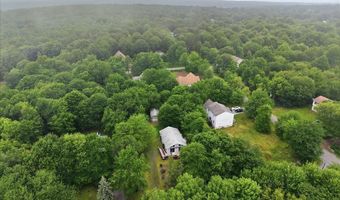 10 Lenape Trl, Albrightsville, PA 18210
