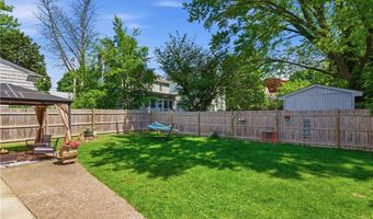 69 Roger Williams Ave, East Providence, RI 02916