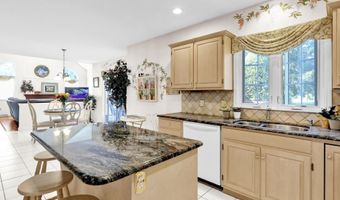 16 MULLIGAN Dr, Reading, PA 19606