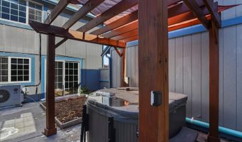 2522 S Worchester Ct B, Aurora, CO 80014