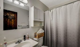 111 Elm Dr, Blakeslee, PA 18610