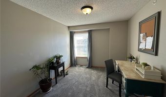 15575 Early Bird Cir, Apple Valley, MN 55124