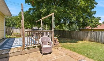 1306 Porter Ave, Aurora, MO 65605