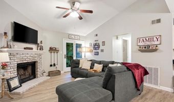 1034 Alpine Ridge Dr G6, Ballwin, MO 63021