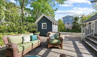 204 HOLLYWOOD St, Bethany Beach, DE 19930