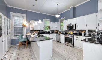 415 N Main St, Bishopville, SC 29010