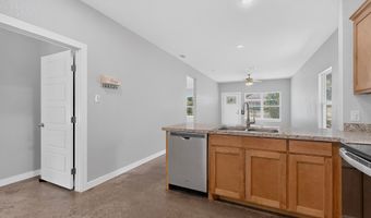 213 S Baugh St, Alvarado, TX 76009