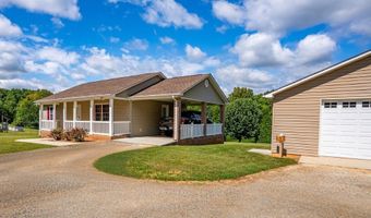 1975 Morning Star Rd, Appomattox, VA 24522