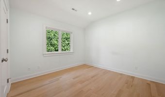 50 Beach View Dr, Stamford, CT 06902