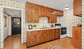 835 7th St, Berthoud, CO 80513