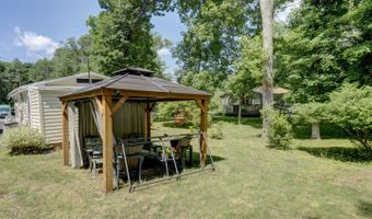 349 Walnut Trl, Coventry, CT 06238