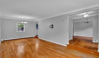 18 Nolan Dr, Bloomfield, CT 06002