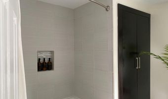 1320 PRINCESS St, Alexandria, VA 22314