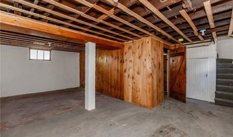 41 Wellesley Ave, North Providence, RI 02911