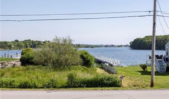 43 Flintstone Rd, Narragansett, RI 02882