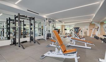 1020 SUNSET POINT Rd 213, Clearwater, FL 33755