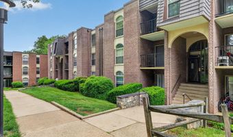 3330 WOODBURN VILLAGE Dr 33, Annandale, VA 22003
