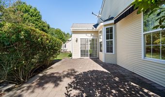 15 Five Bridges Ct, Barnegat, NJ 08005